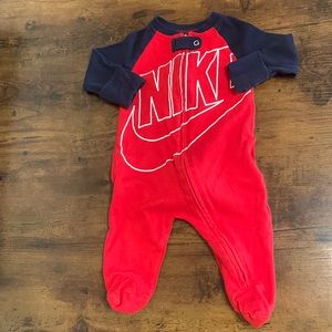 NIKE long sleeve onesie